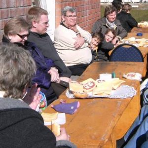 Neue Bänke bei Mittendrin
