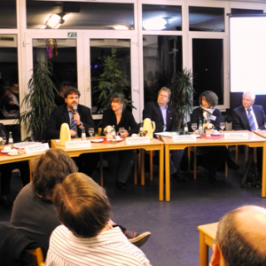 Diskutierten gegen Rechts: Werner Goertz, Mathilde Koller, Guido van den Berg, Tessea Mollenhauer-Koch, Norbert Hebborn, Martina Peitsch und Volker Joest (v.l.n.r.)
