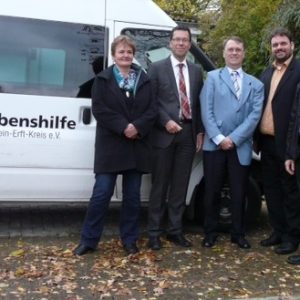 Besuch der Lebenshilfe e.V. in Elsdorf: V.l.n.r.: Gabi Baxpehler, Dierk Timm, Lutz Schumann, Guido van den Berg MdL, Horst Baxpehler.