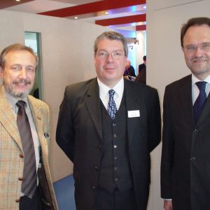 v.l.n.r.: Hans Günter Eilenberger, stv. Vorsitzender des WfG-Aufsichtsrates, Dipl.-Kfm. Bernd Hüster, Synapsis GmbH Erftstadt, Bernhard Hadel, SPD-Landratskandidat