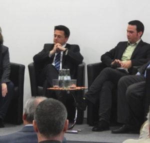 (v.l.) Tine Hørdum, Minister Thomas Kutschaty MdL, Stephan Renner und Guido van den Berg MdL