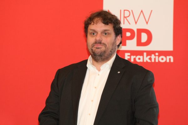 Guido van den Berg MdL (2015-02-27 Fraktion vor Ort "Heimat im Quartier")