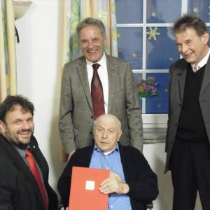 70 Jahre Parteimitgliedschaft Hans Burckhard mit Guido van den Berg MdL Rolf Heiringhoff und Johannes Mies
