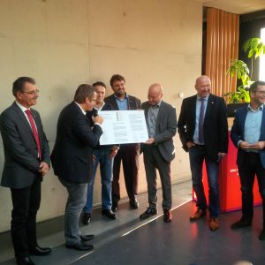 Peter Münstermann MdL, Bürgermeister Sascha Solbach, Stefan Kämmerling MdL, Guido van den Berg MdL, Bürgermeister Hermann Heuser, Rainer Thiel MdL und Marc Herter MdL