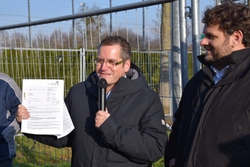 Bürgermeister Sascha Solbach und Guido van den Berg MdL
