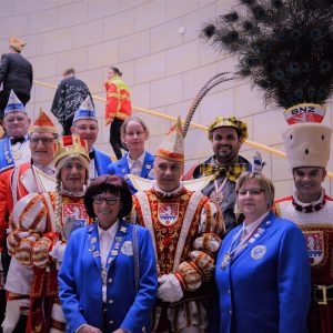 Bedburger Dreigestirn und Karnevalfreunde Kirdorf Blerichen Bedburg im Landtag