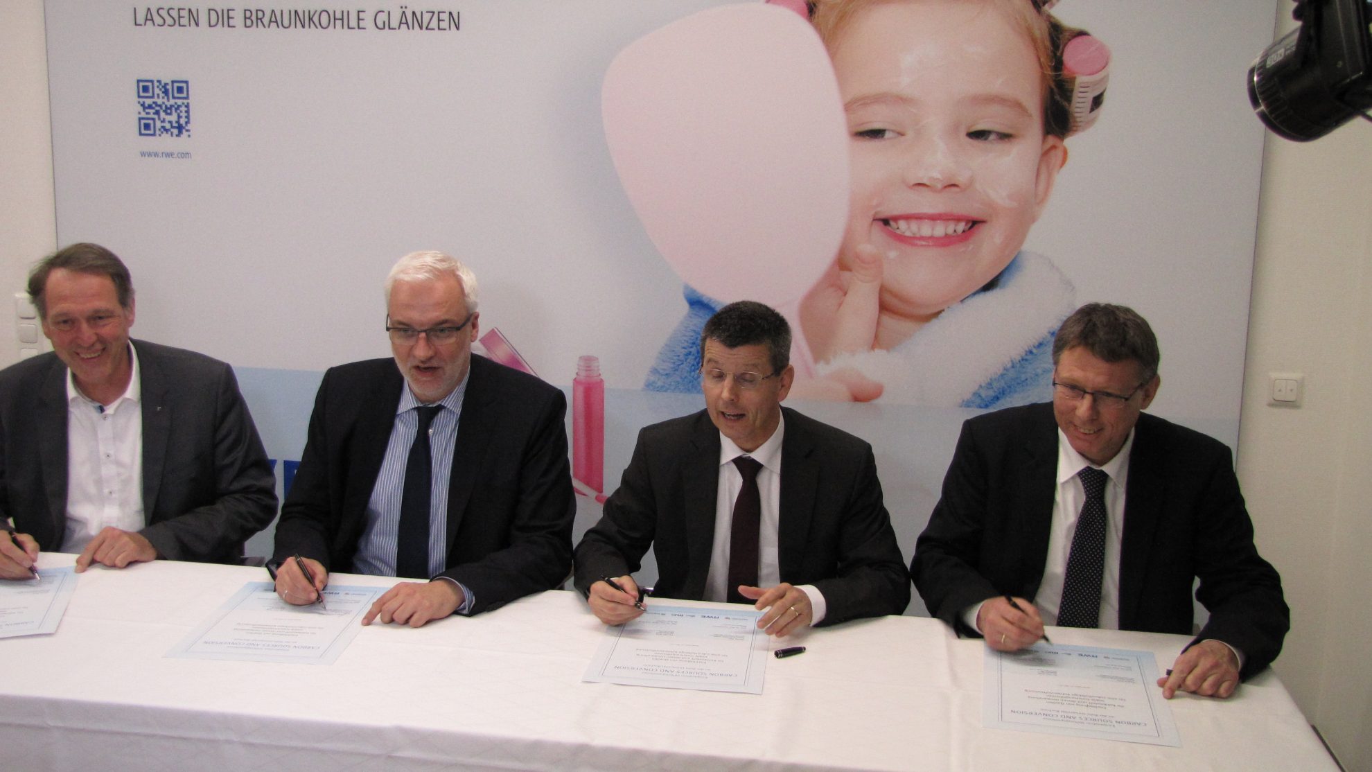 Prof. Axel Schölmerich, Minister Garrelt Duin, Dr. Lars Kulik, Prof. Görge Deerberg