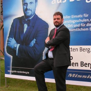 Guido van den Berg wirbt mit "Liebesgrüßen aus Bergheim"