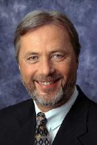 NRW-Innenminister Fritz Behrens