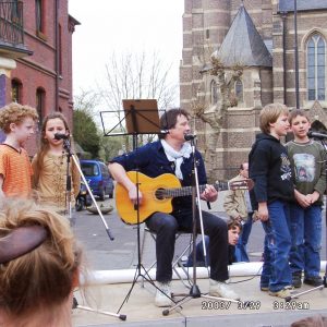 Grundschüler aus Kirchherten auf der Friedensdemo