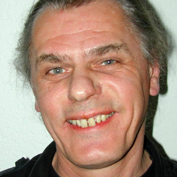 Dr. Peter Peil