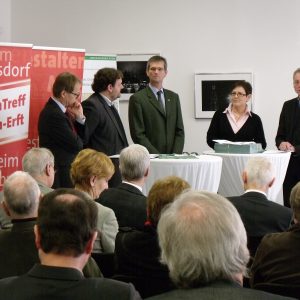 v.l.n.r.: Michael Eyll-Vetter, Guido van den Berg, Uwe Schölmerich, Cornelia Ruhkemper MdL, Dr. Joachim Bauer