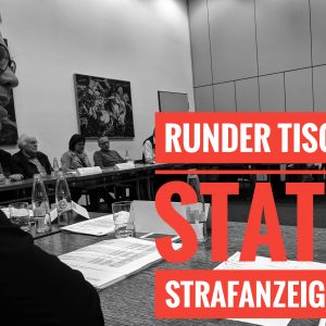 Dierk Timm spricht zu den zahlreichen Teilnehmern des Rundes Tisches