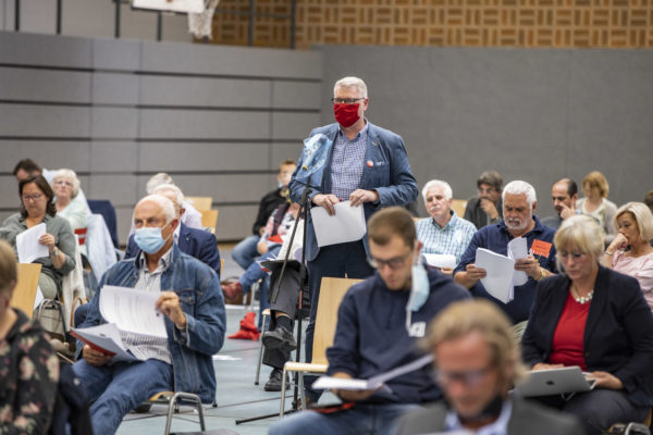 Rudi Nitsche spricht zu seinem Änderungsantrag