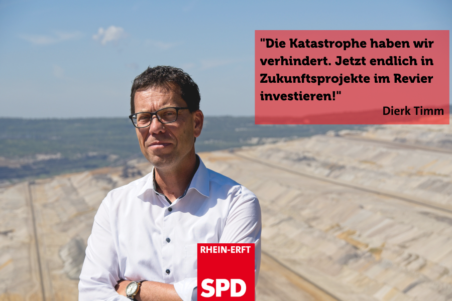 Dierk Timm am Tagebau Hambach. Text: 