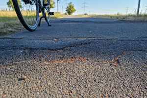 Radwegschäden mit Fahrrad